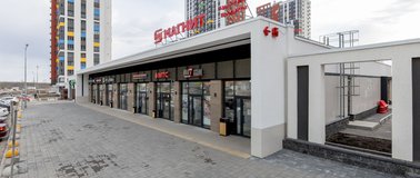 Торговый комплекс на ул. Евгения Столярова